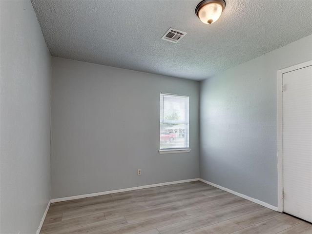 137 N O Avenue, El Reno, OK 73036