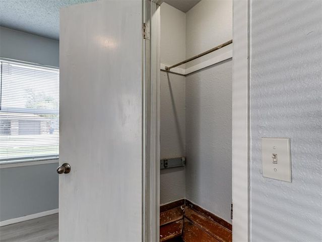 137 N O Avenue, El Reno, OK 73036