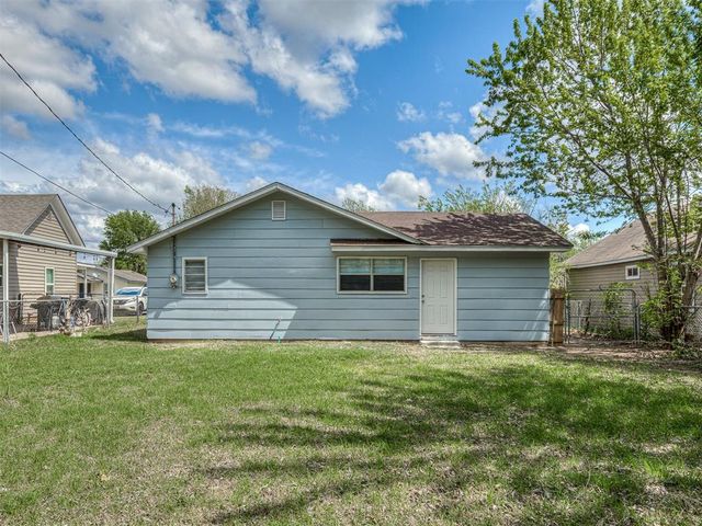 137 N O Avenue, El Reno, OK 73036