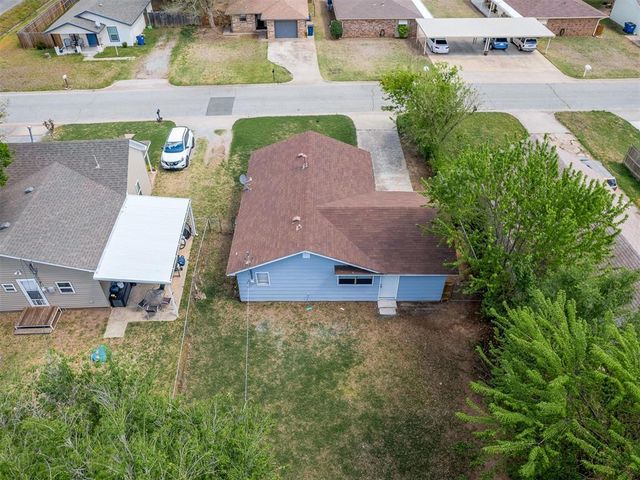 137 N O Avenue, El Reno, OK 73036