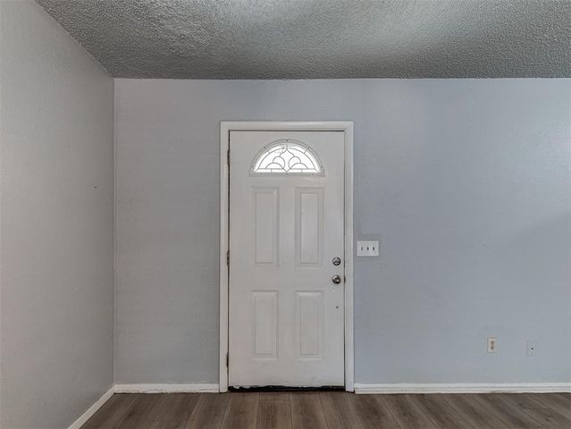 137 N O Avenue, El Reno, OK 73036