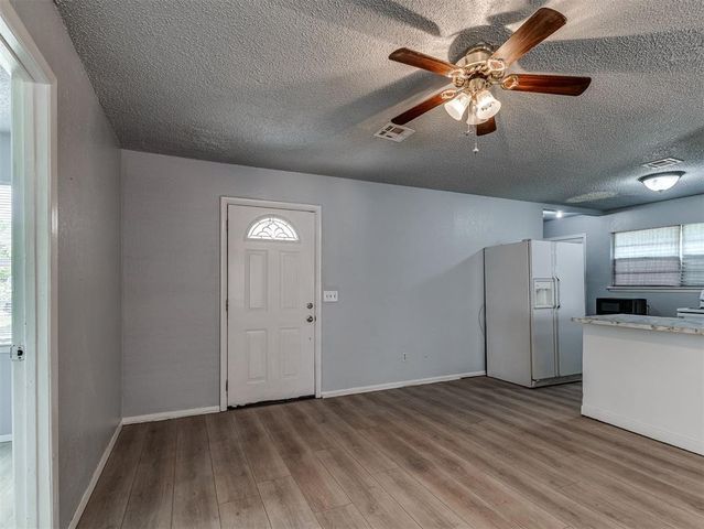137 N O Avenue, El Reno, OK 73036