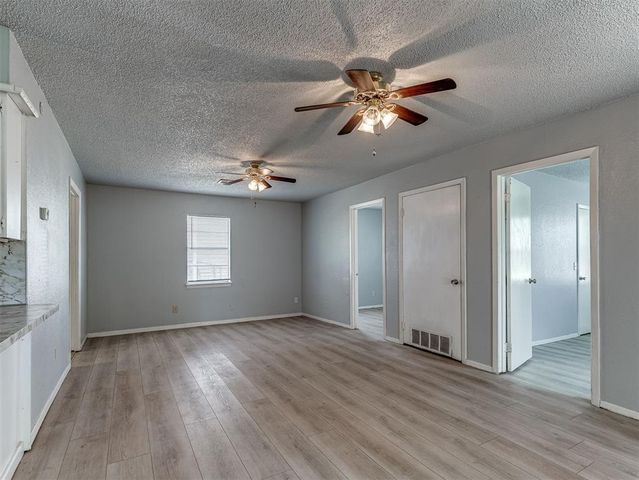 137 N O Avenue, El Reno, OK 73036
