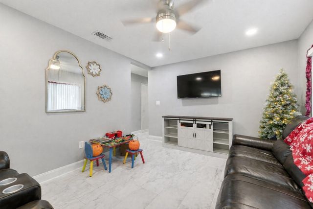 518 W LAKE WALES ROAD N, Lake Wales, FL 33859