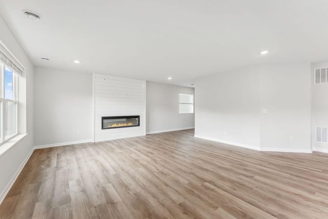 1032 Adamstown Drive, Rosemount, MN 55068