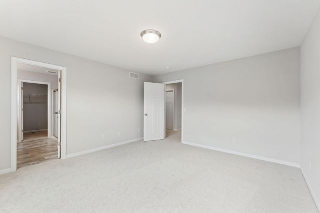 1032 Adamstown Drive, Rosemount, MN 55068