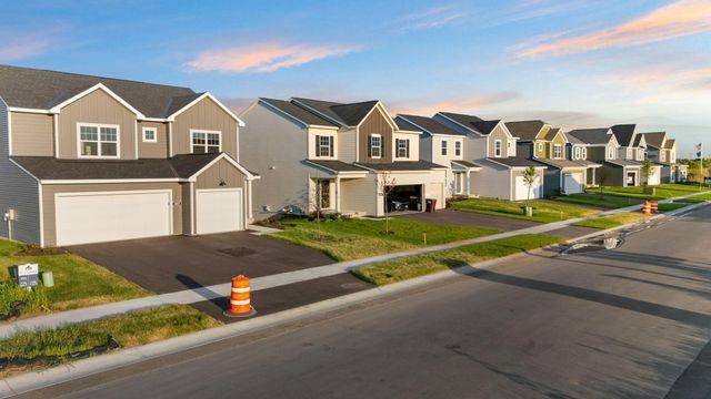 1032 Adamstown Drive, Rosemount, MN 55068