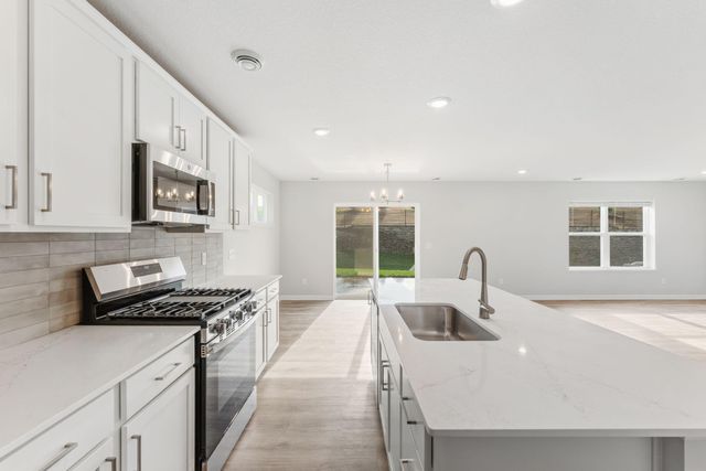 1032 Adamstown Drive, Rosemount, MN 55068
