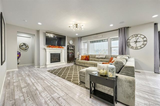 18471 W 93rd Place, Arvada, CO 80007
