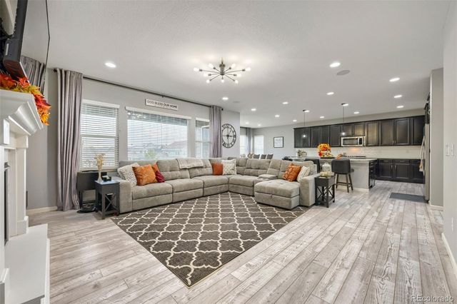 18471 W 93rd Place, Arvada, CO 80007