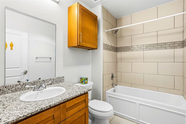 1124 Galveston Avenue B, Fort Worth, TX 76104