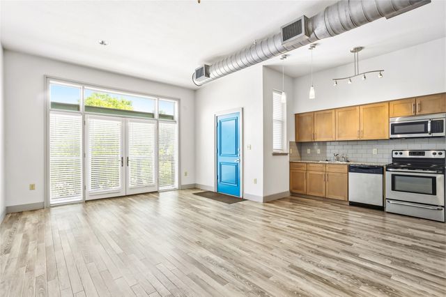 1124 Galveston Avenue B, Fort Worth, TX 76104