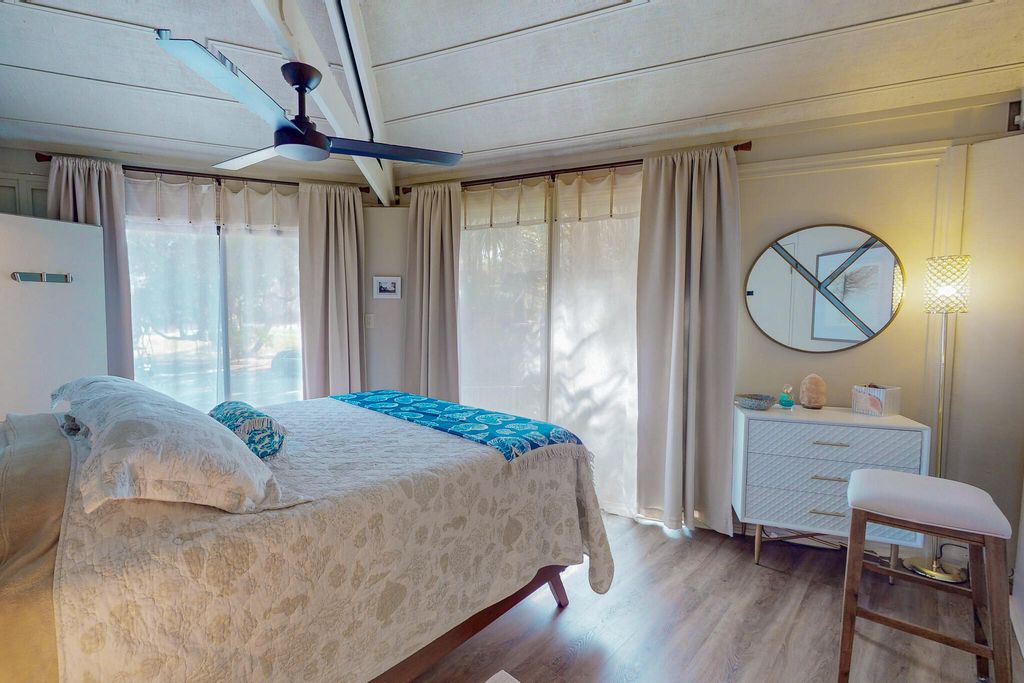 Image 23 of property listing at 8 Dunecrest Trace, Johns Island, SC 29455