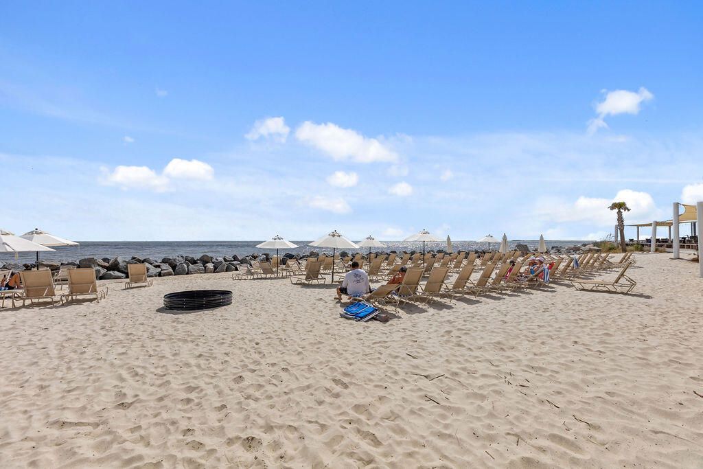 Image 49 of property listing at 8 Dunecrest Trace, Johns Island, SC 29455