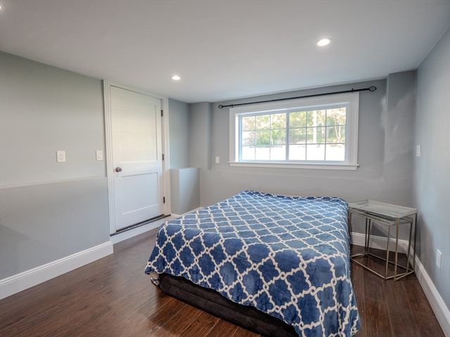 159 Mishawum Rd, Woburn, MA 01801