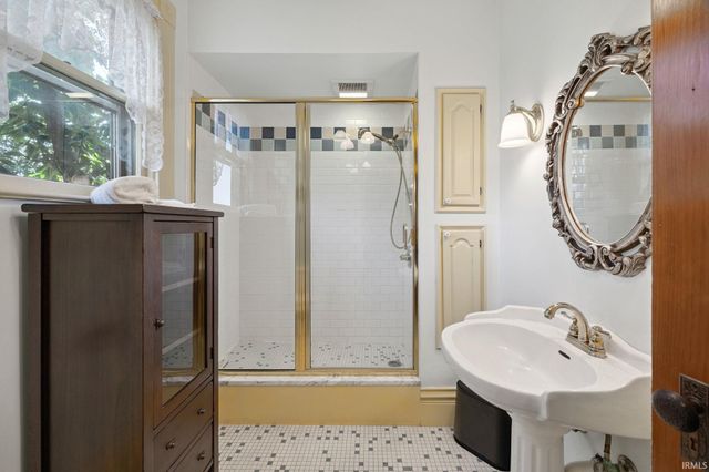 207 S 9th Street, Lafayette, IN 47901