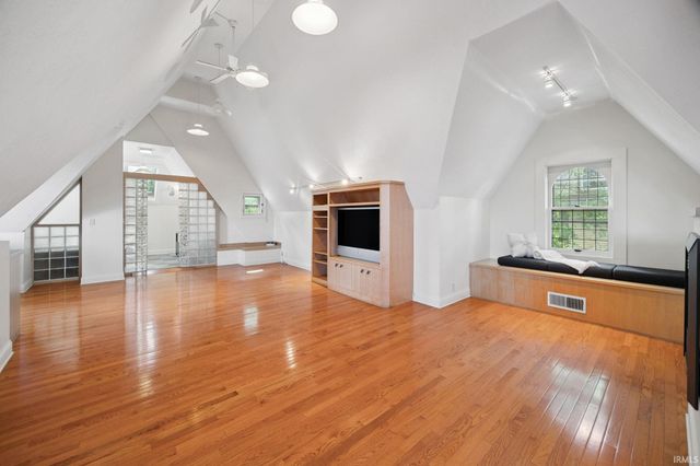 207 S 9th Street, Lafayette, IN 47901