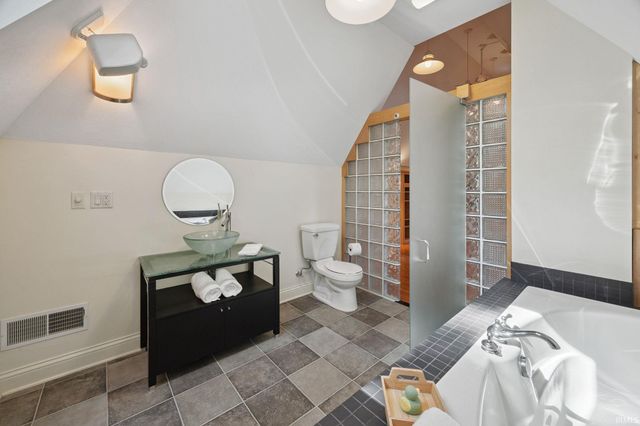 207 S 9th Street, Lafayette, IN 47901