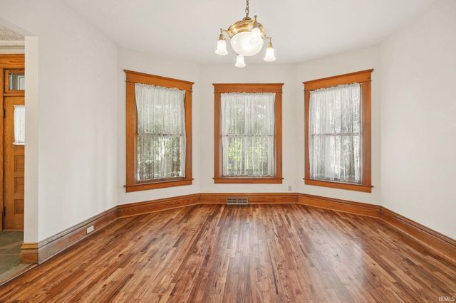 207 S 9th Street, Lafayette, IN 47901