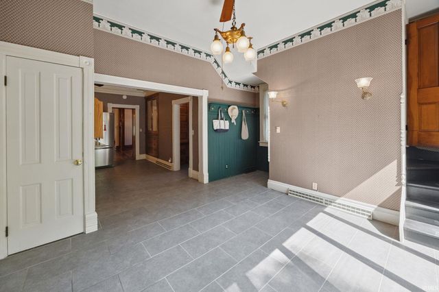 207 S 9th Street, Lafayette, IN 47901