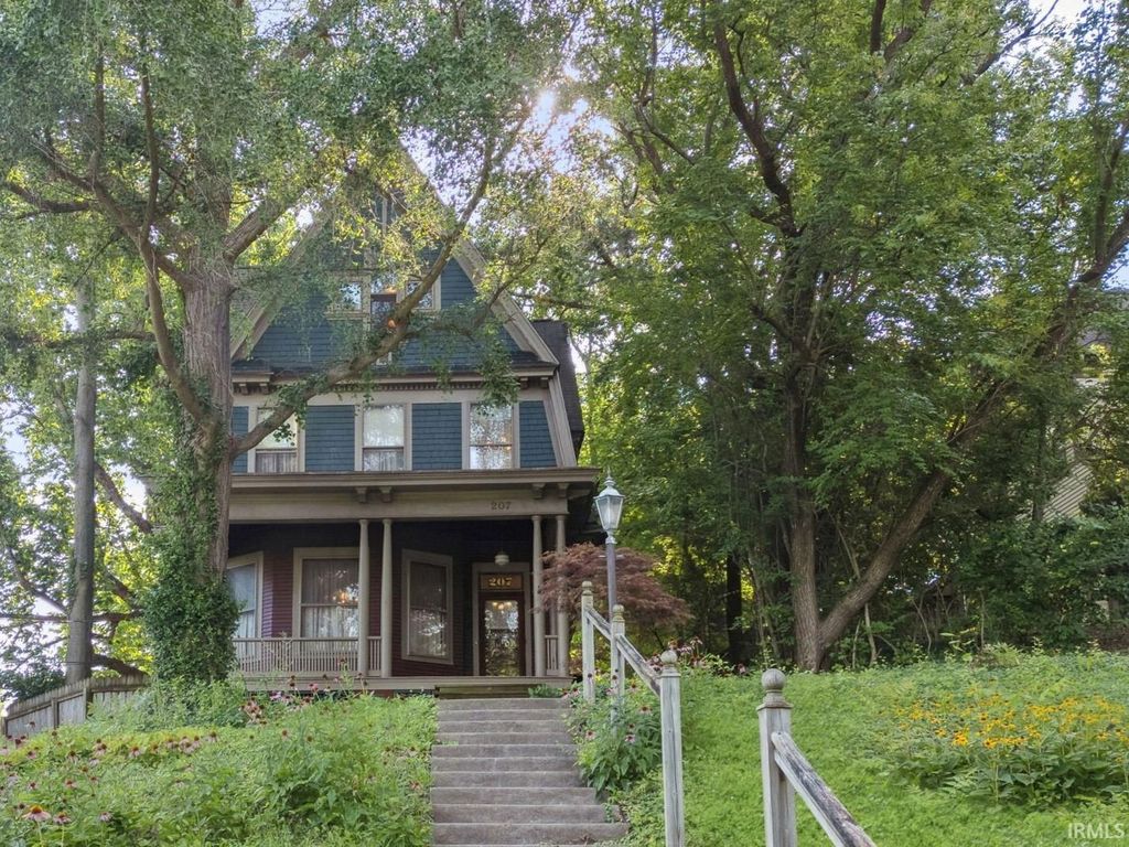 207 S 9th Street, Lafayette, IN 47901