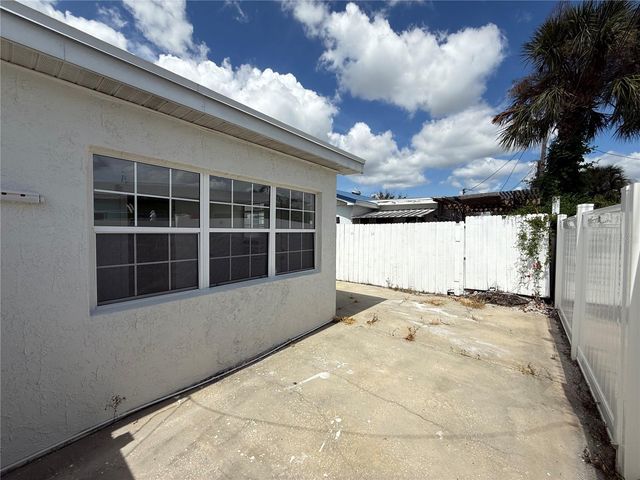 119 147TH AVENUE E A, Madeira Beach, FL 33708