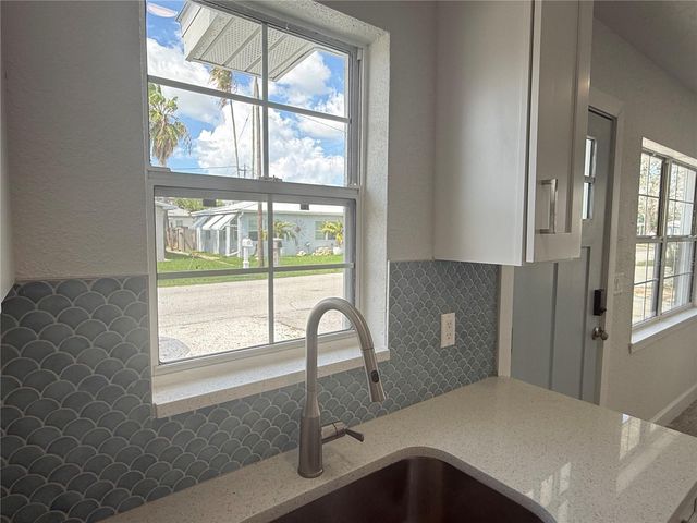 119 147TH AVENUE E A, Madeira Beach, FL 33708