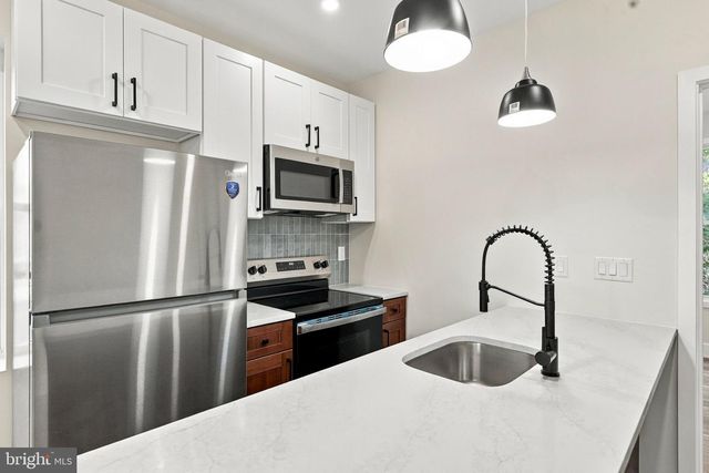 2645 N 8TH ST, Philadelphia, PA 19133