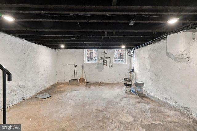 2645 N 8TH ST, Philadelphia, PA 19133