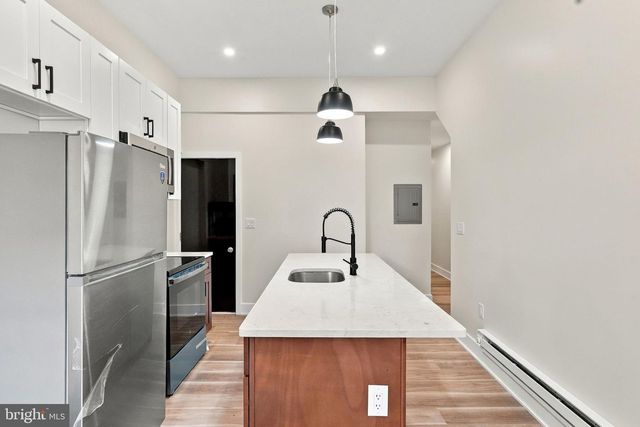 2645 N 8TH ST, Philadelphia, PA 19133