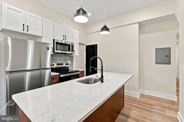 2645 N 8TH ST, Philadelphia, PA 19133