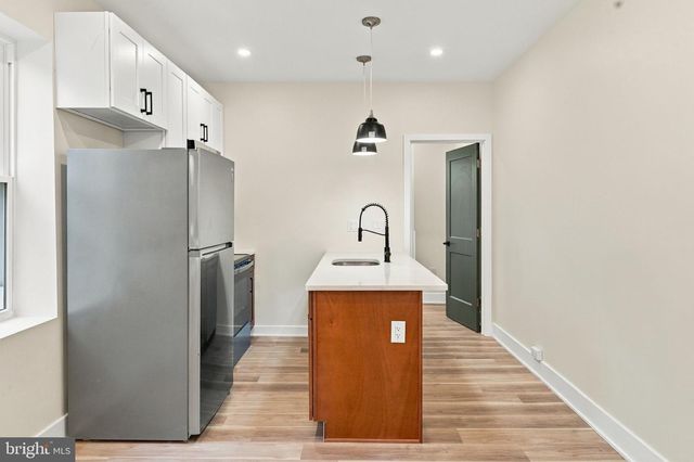 2645 N 8TH ST, Philadelphia, PA 19133