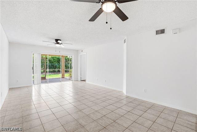 7774 Jewel LN 102, Naples, FL 34109