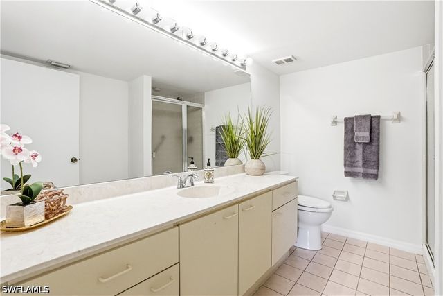 7774 Jewel LN 102, Naples, FL 34109