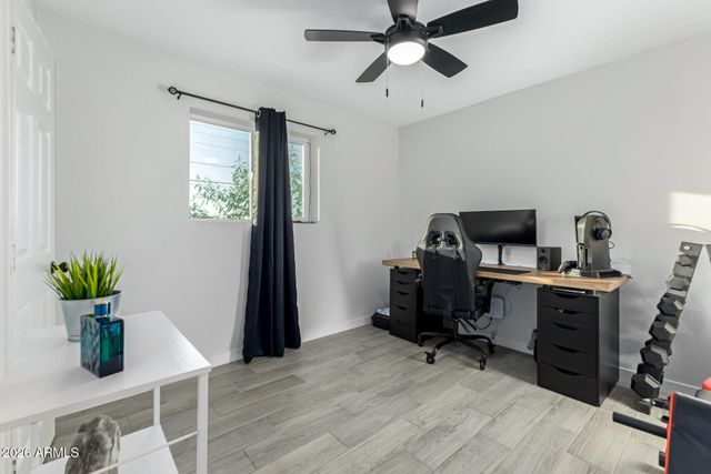 9215 S 7TH Avenue, Phoenix, AZ 85041