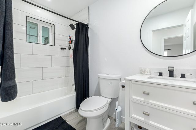 9215 S 7TH Avenue, Phoenix, AZ 85041