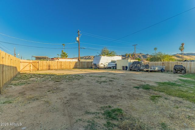 9215 S 7TH Avenue, Phoenix, AZ 85041