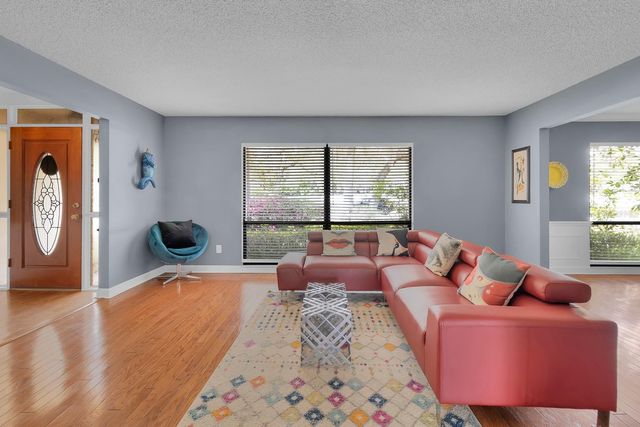 401 BLUE LAKE DRIVE, Longwood, FL 32779