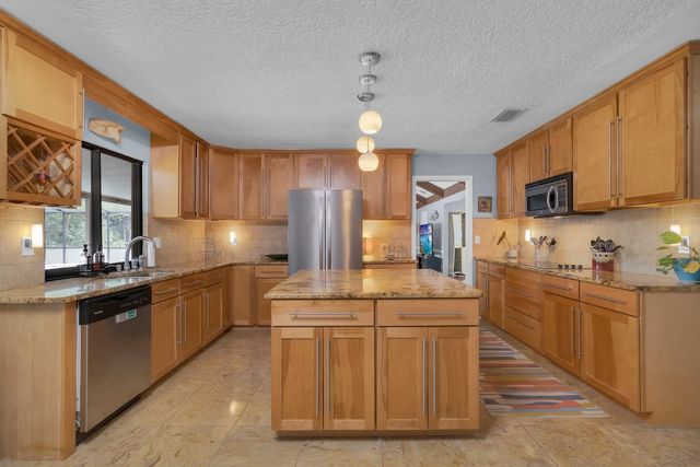 401 BLUE LAKE DRIVE, Longwood, FL 32779