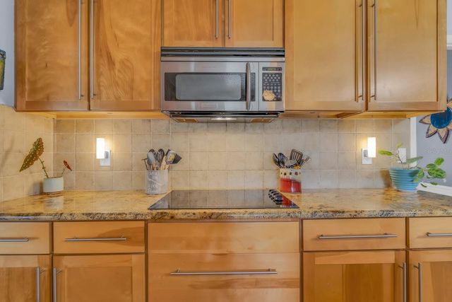 401 BLUE LAKE DRIVE, Longwood, FL 32779