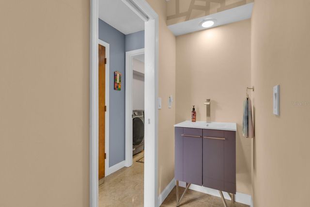 401 BLUE LAKE DRIVE, Longwood, FL 32779