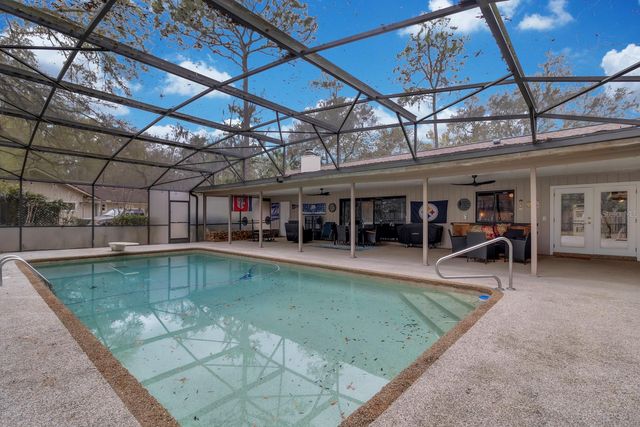 401 BLUE LAKE DRIVE, Longwood, FL 32779