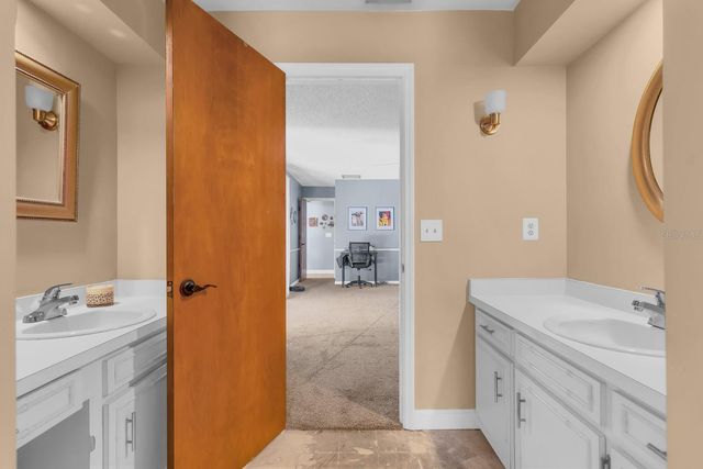 401 BLUE LAKE DRIVE, Longwood, FL 32779