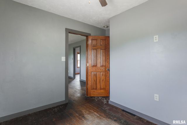 213 MCKINLEY Avenue, Bartonville, IL 61607