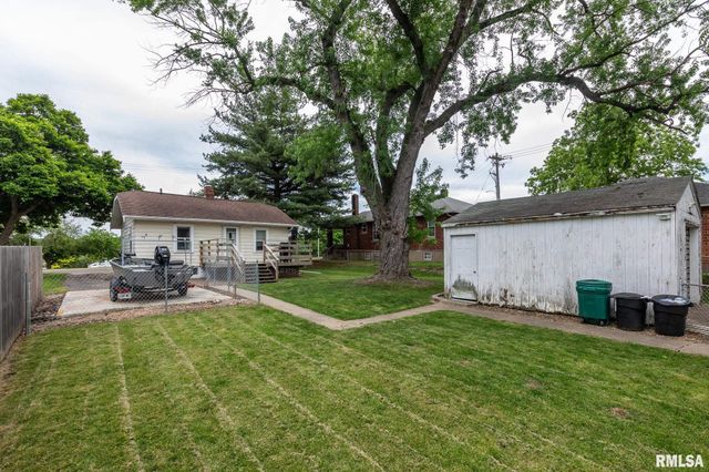 213 MCKINLEY Avenue, Bartonville, IL 61607