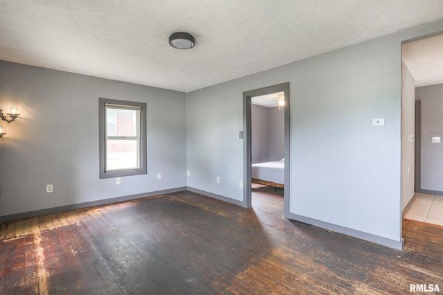 213 MCKINLEY Avenue, Bartonville, IL 61607