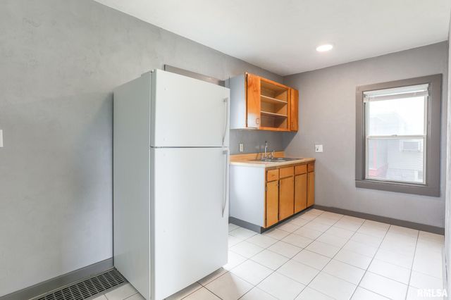 213 MCKINLEY Avenue, Bartonville, IL 61607