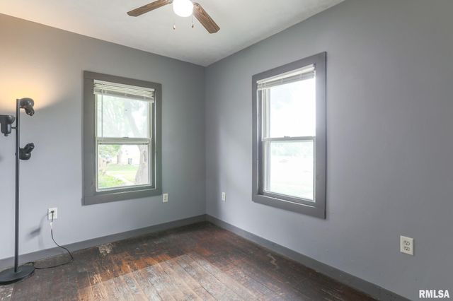 213 MCKINLEY Avenue, Bartonville, IL 61607