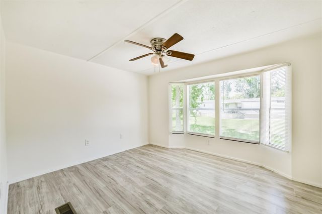 1749 Max Road 8, Pearland, TX 77581