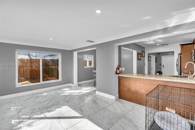 480 NE 51st St, Oakland Park, FL 33334